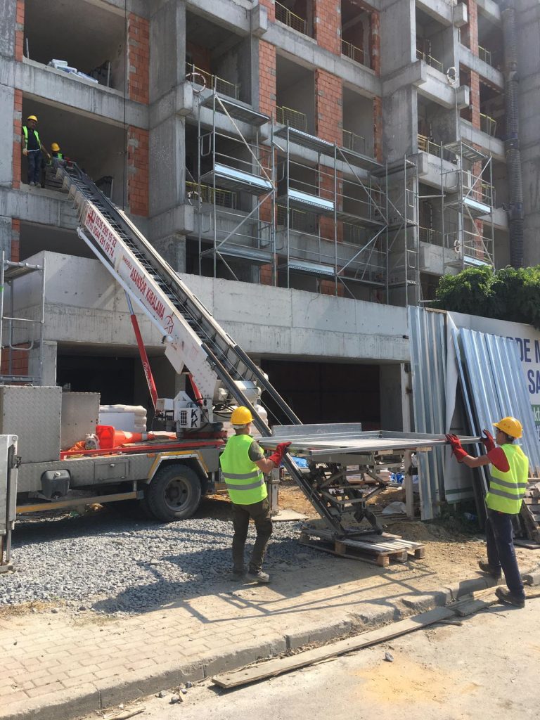 Bahçelievler Kiralık Asansör